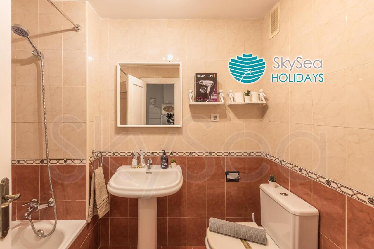 Sky Sea Holidays Malaga Turquesa Eksteriør billede